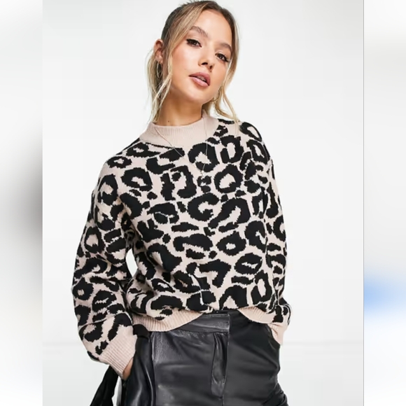 YES LOLA leopard 🐆 Sweater - Picture 1 of 10